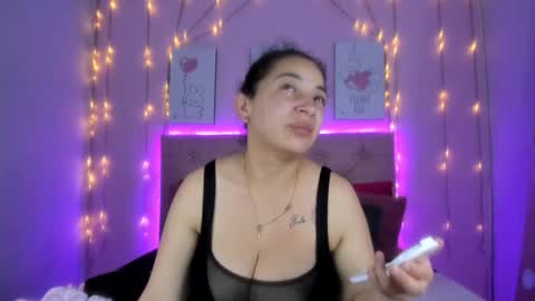 radiant_sapphire online show from February 4, 2:28 am