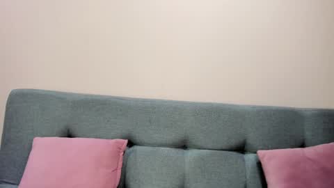 radiant_sapphire online show from January 18, 2:36 am