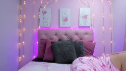 radiant_sapphire online show from February 1, 2:58 am