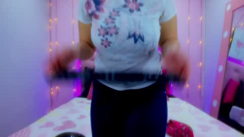 radiant_sapphire online show from January 31, 2:48 am