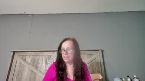 Radiant Peach Goddess online show from February 24, 3:55 am