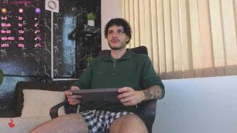 R A F A E L online show from April 5, 9:34 pm