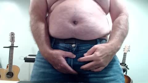 Snapshot of ragin_hardon001 chatting on January 22, 12:49 pm Ray online show from January 22, 12:49 pm