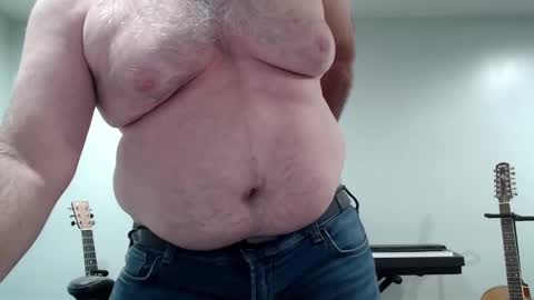 Snapshot of ragin_hardon001 chatting on January 19, 8:51 pm Ray online show from January 19, 8:51 pm