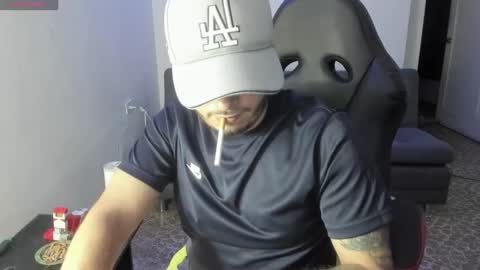 Snapshot of ragnar_lothbrok77 chatting on October 3, 10:51 pm ragnar_lothbrok77 online show from October 3, 10:51 pm