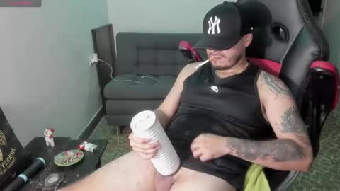 Snapshot of ragnar_lothbrok77 chatting on September 25, 12:06 am ragnar_lothbrok77 online show from September 25, 12:06 am