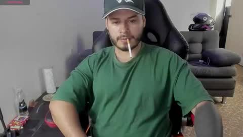 ragnar_lothbrok77 online show from February 15, 9:35 pm