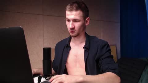 Rainbow James  online show from December 27, 5:59 pm