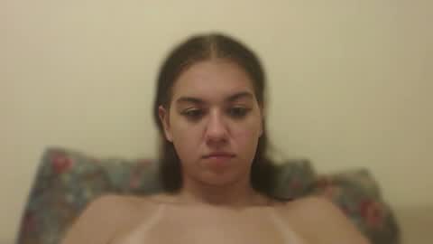 rainyvibe_ online show from September 12, 9:28 pm