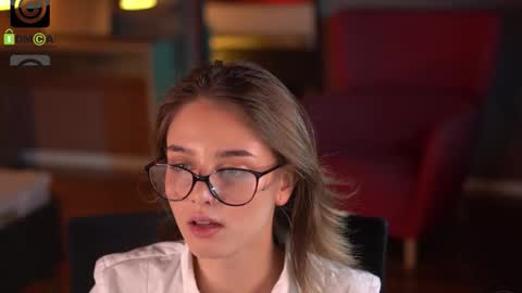 Snapshot of raisadoll chatting on October 20, 10:20 am Raisa online show from October 20, 10:20 am