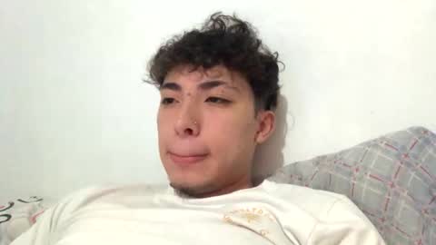 ramiroo2312 online show from February 26, 10:36 pm