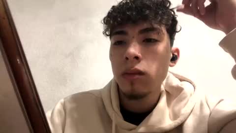 ramiroo2312 online show from September 15, 9:00 am