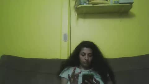 Random girl on sofa online show from November 4, 2:40 pm