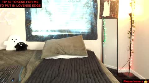 Snapshot of randyroderick chatting on October 3, 8:28 pm Randy Rod online show from October 3, 8:28 pm