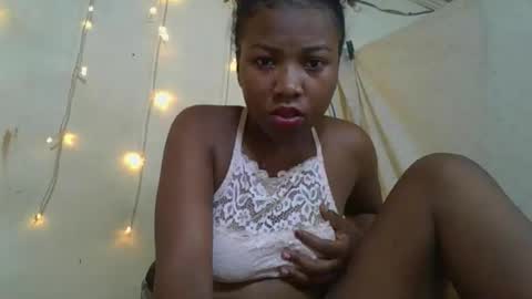 Rantamarie online show from April 15, 9:37 pm