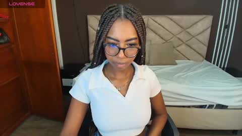 Raquel online show from September 27, 7:33 pm