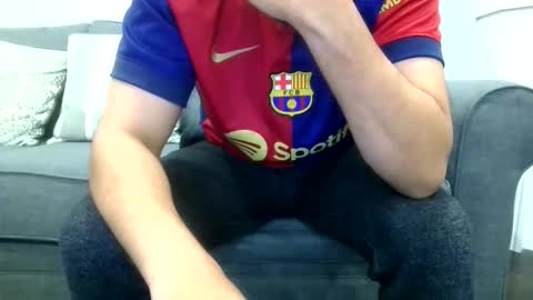 7 in size online show from January 7, 9:53 pm