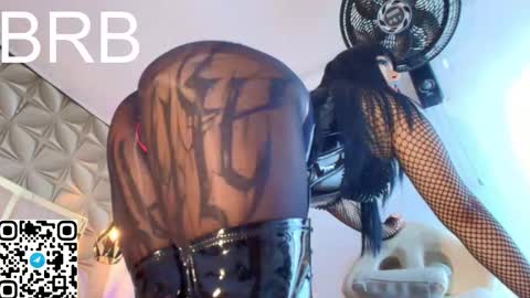   online show from November 22, 11:30 am