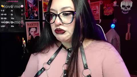 Snapshot of raven_darkk chatting on October 15, 5:47 pm Raven online show from October 15, 5:47 pm