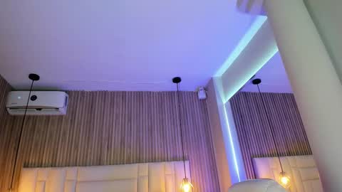 Raven online show from February 24, 11:35 am