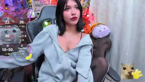 RavenN  online show from June 26, 11:48 am