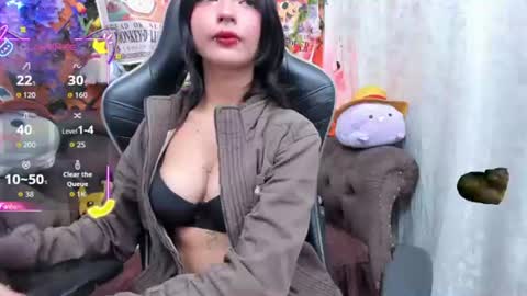 RavenN  online show from July 13, 11:36 am