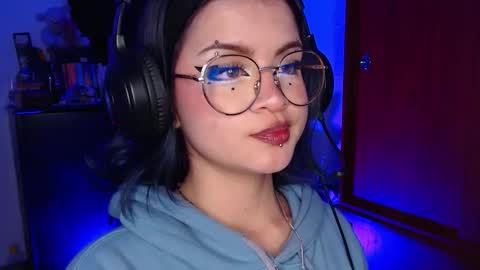 raventh_ online show from December 16, 1:46 am