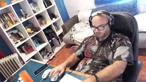 ravingr3d3 online show from October 15, 8:59 am