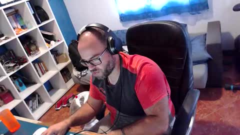 ravingr3d3 online show from September 24, 4:47 pm