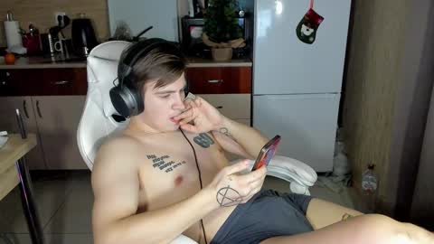 Ray online show from January 4, 10:13 pm