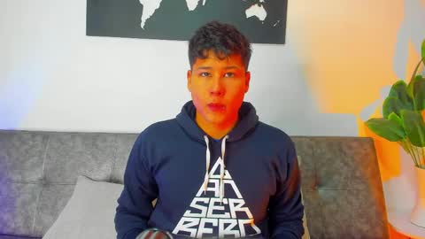 rayden_boy online show from June 7, 12:10 pm
