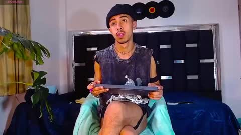 Rayn online show from February 12, 6:30 pm