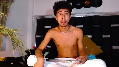 Rayn online show from February 1, 2:05 am