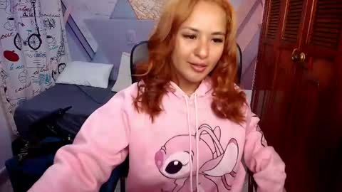 raylin_escobar online show from April 29, 12:10 pm