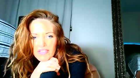 Rayna online show from December 19, 6:09 am