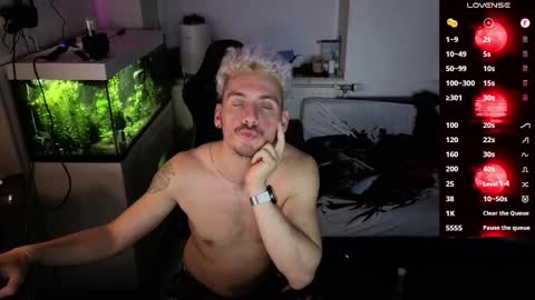 Rayzel online show from March 15, 12:48 am