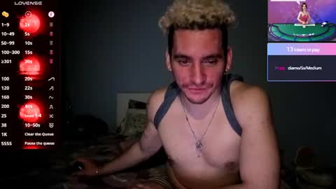 Rayzel White online show from July 17, 1:07 am