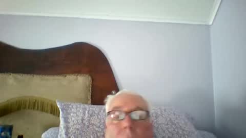 rbloed online show from February 9, 5:27 pm