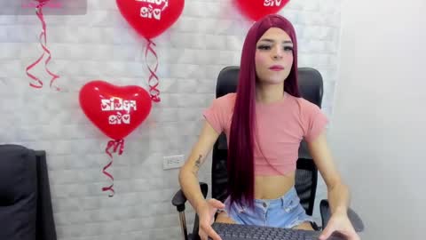 Cattleya Exposito  online show from February 14, 9:10 pm