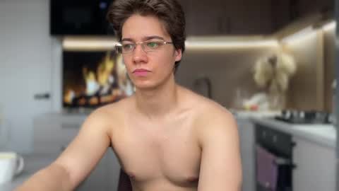 AliceEve online show from March 3, 12:28 pm