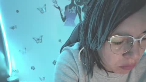 Rebbeca online show from April 12, 10:30 am