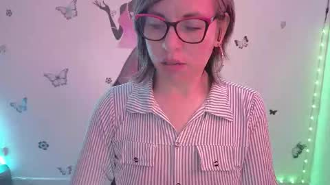 Rebbeca online show from March 26, 2:22 pm