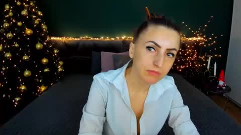 rebecca_diamonds online show from December 22, 6:42 am