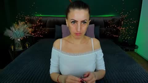 rebecca_diamonds online show from February 27, 7:19 am