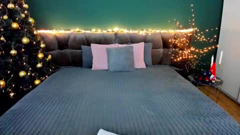 rebecca_diamonds online show from January 7, 7:13 am