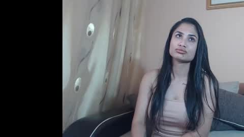 rebecka_sweet online show from June 1, 9:32 am