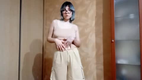 Zoe online show from March 20, 2:33 pm