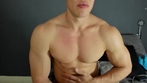 twitter REECET26 instagram RECCETAYLOR online show from October 29, 2:13 am