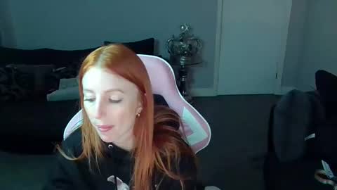 Red -  online show from March 5, 9:48 pm