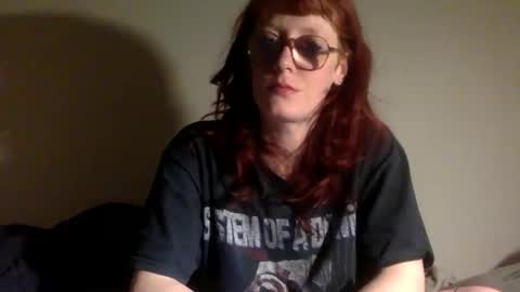 redcassie666 online show from April 7, 10:34 pm